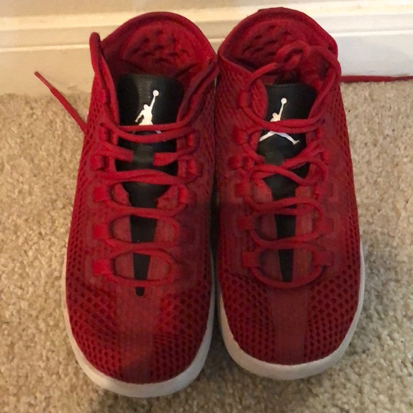 mens jordans red